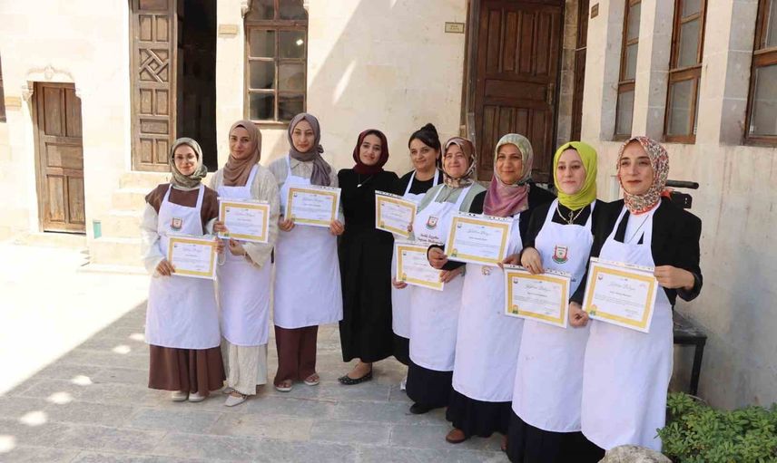 Urfa mutfağı genç aşçılarla gelecek kuşağa taşınıyor