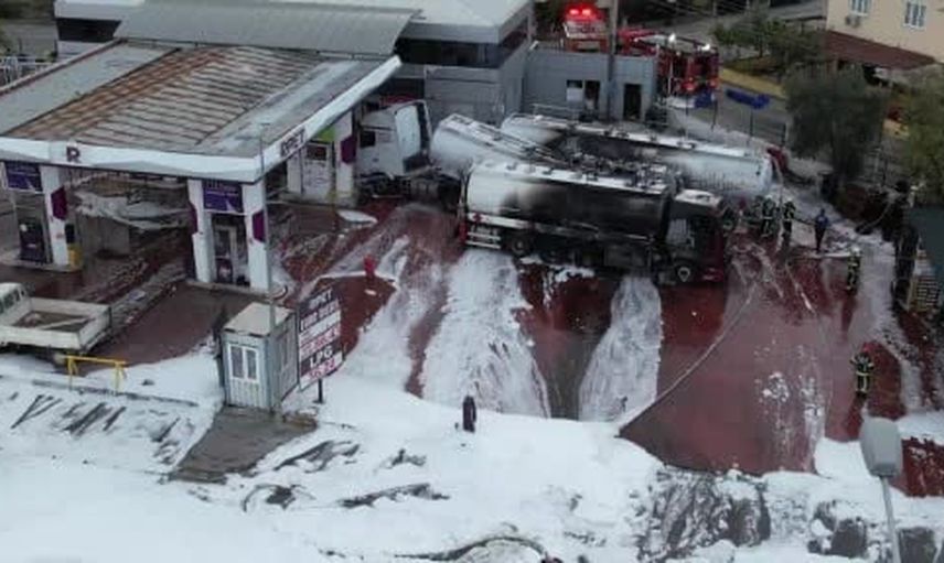 denizli pamukkale'de akaryakıt istasyonunda tankerde çıkan yangın kontrol altına alındı