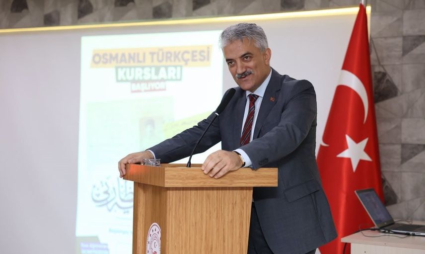 Düzce'de arşiv okuryazarlığını güçlendirme hedefiyle Osmanlı Türkçesi eğitimi