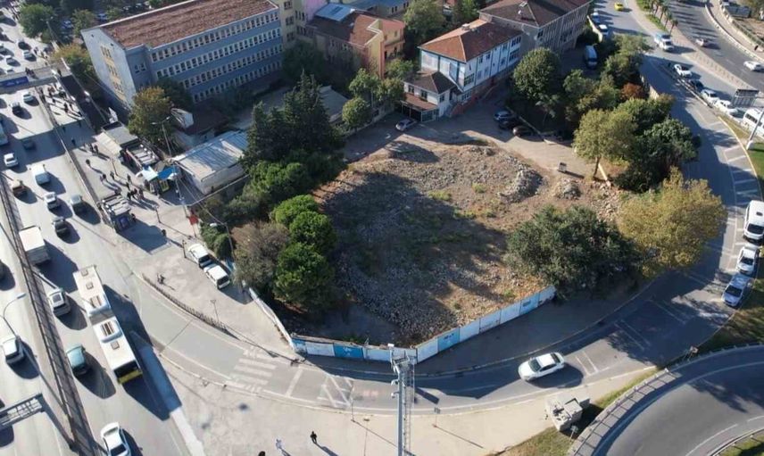 Avcılar'ın yıkılan camisi 7 yıldır bekliyor: inşaat neden başlamadı