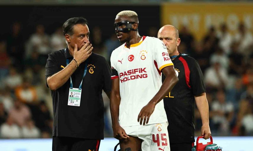 Galatasaray'da hücum dengesi değişti: Osimhen 33. dakikada kasık sakatlığıyla oyundan çıktı