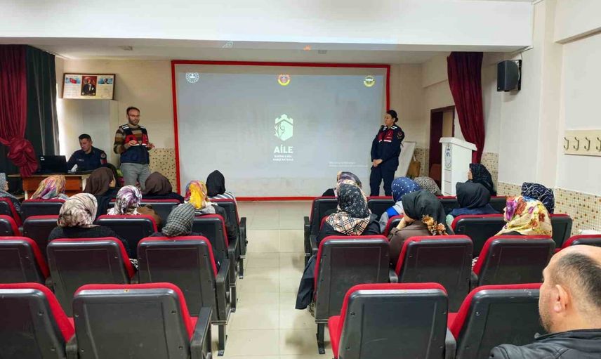 İhsaniye'de jandarmadan aile odaklı bağımlılıkla mücadele eğitimi