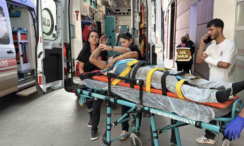 İndere TOKİ yolunda motosiklet devrildi, iki kişi yaralandı