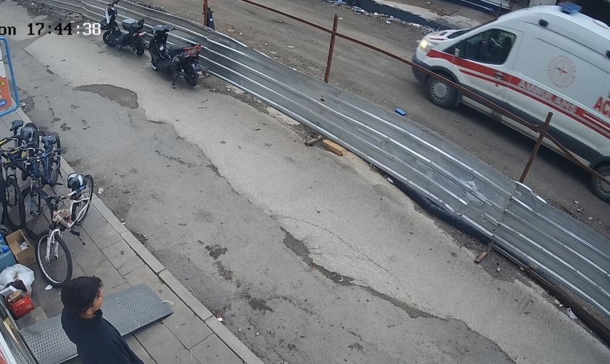 Merkez çarşısı inşaatında düşen işçi yoğun bakımda tedavi görüyor