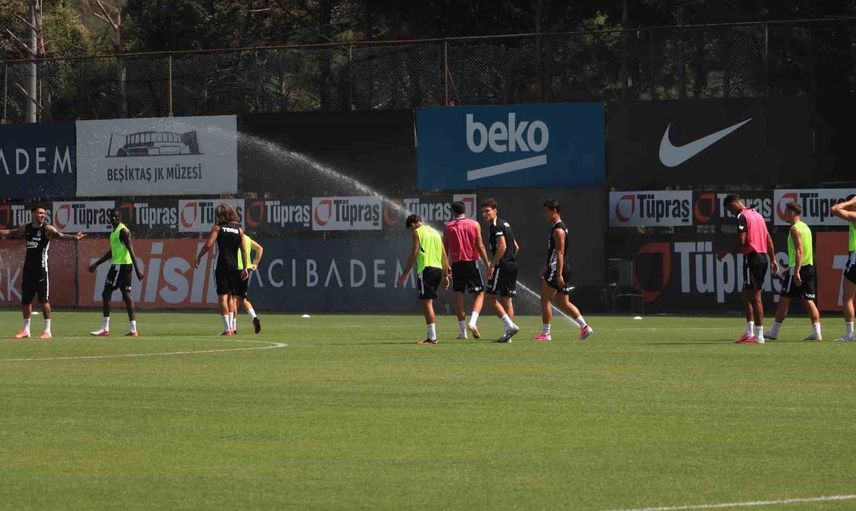 Beşiktaş rövanş öncesi son provasını Nevzat Demir'de tamamladı
