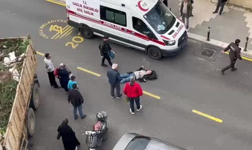 Tuzla'da kamyonun kazaya karışmadığı ve belediye ekiplerinin yaralıya müdahale ettiği görüntüler ortaya çıktı
