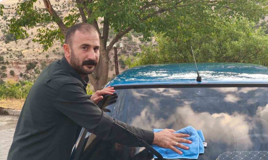 Çocukluk hayalini Şahin'le sürdüren 32 yıllık özen