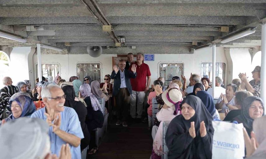 Körfez'de çınarlar denizle buluştu: vapur turunda türkü ve sohbet