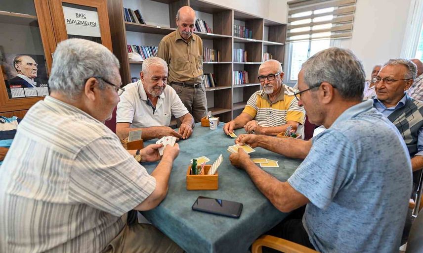 Emekli evleri 6 bini geçti, Mersin'de yaşlılara sosyal ve sağlık programları