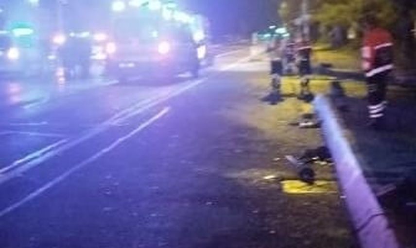 Maltepe sahil yolunda gece kazası: araç direğe çarptı, 9 kişi yaralandı