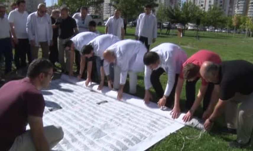 İsimler 12 metrelik pankarta sığmadı: Kayseri'de Gazze'de ölen çocuklar anıldı