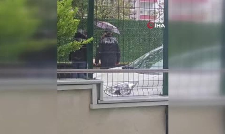 Okul önünde tartışma büyüdü: veli bekçi tarafından ayağından vuruldu
