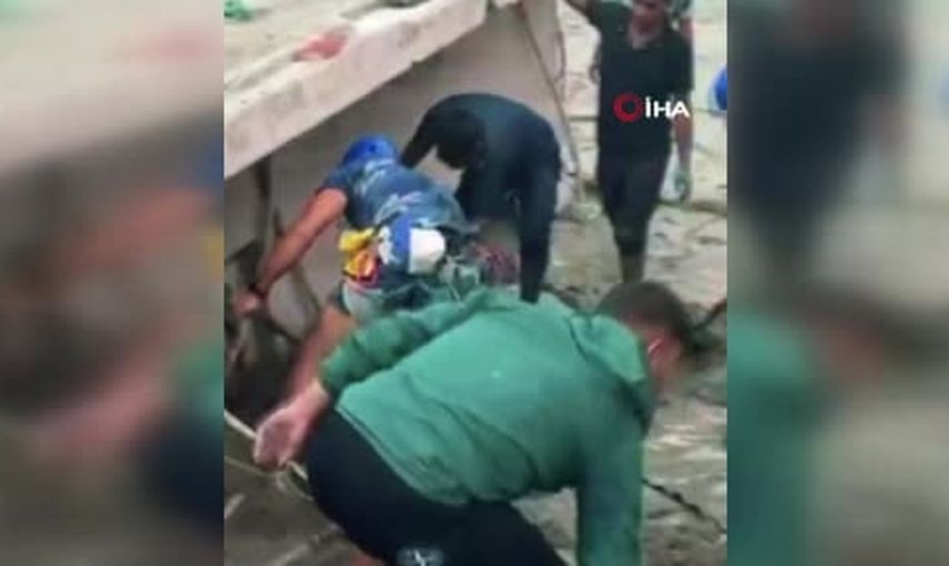 Çamur dolu evinin enkazında 11 gün sonra sağ bulundu
