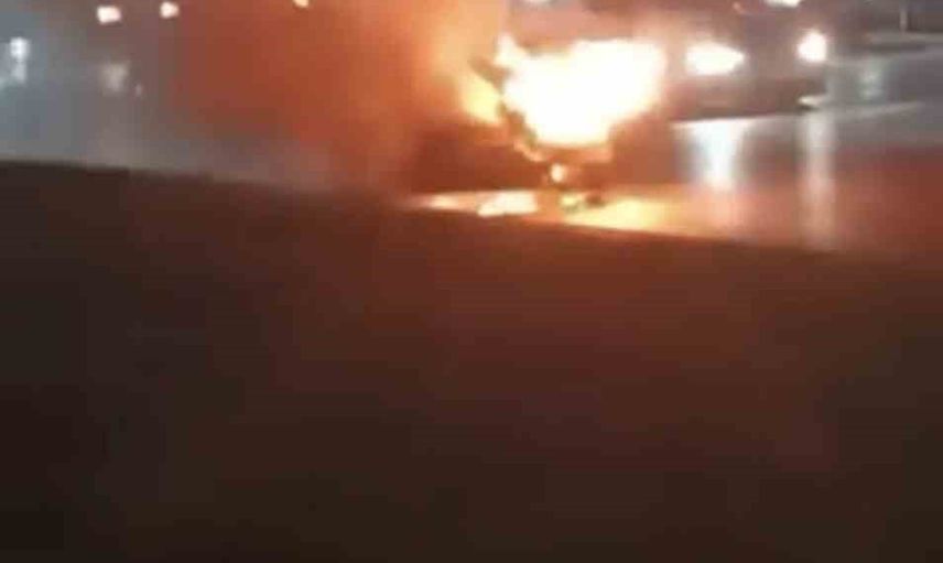 Acemler kavşağı'nda motor alevleri: araç hasar gördü