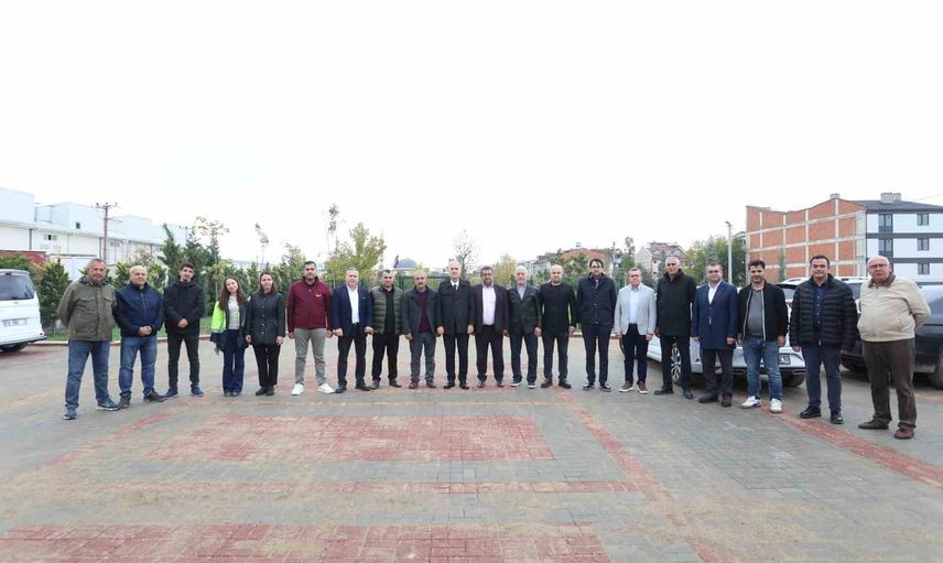 Cumhuriyet mahallesinde düzenli park ve yeşillikle 32 araçlık çözüm