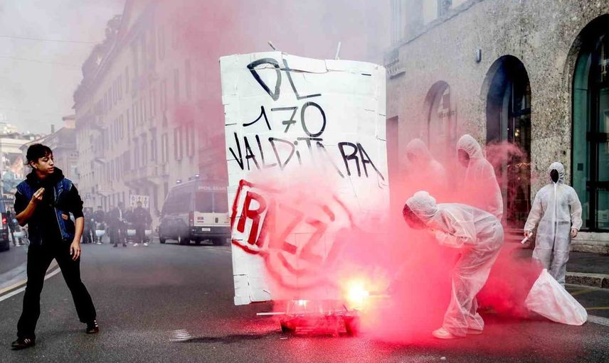 Hükümet şiddet eylemlerine karşı yeni yaptırımlar getirdi ve Milano'ya asker gönderiyor