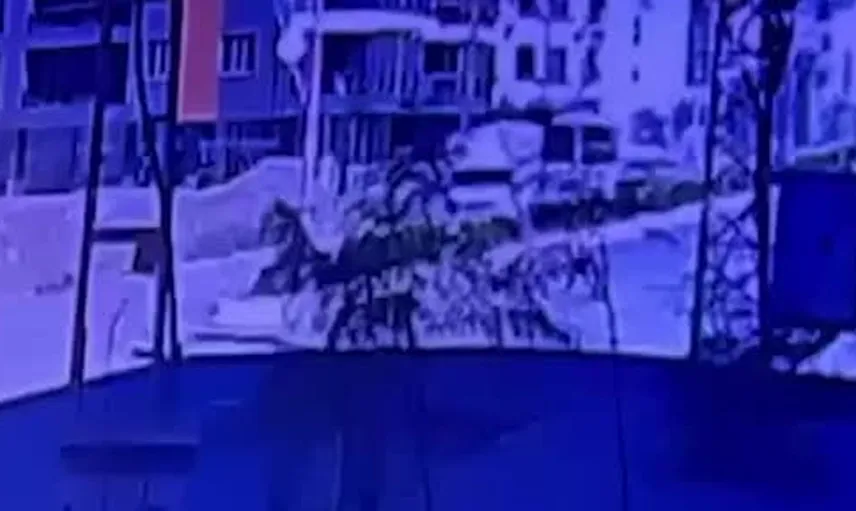 Iğdır'da takip sonucu çarpışma: tırın aracı sürüklediği anlar güvenlik kamerasında