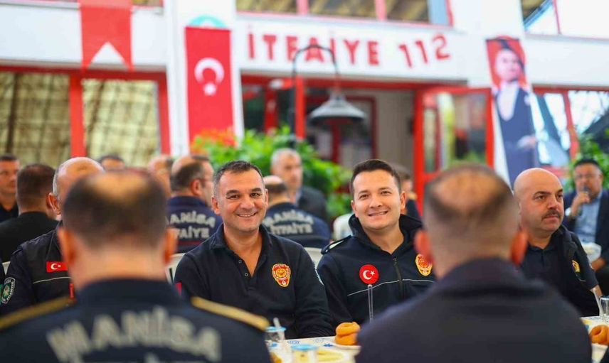 Başkan Dutlulu'dan Manisa itfaiyesine minnet ve kutlama