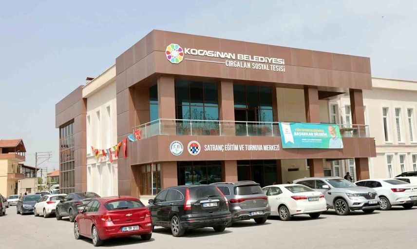 Kocasinan'da tesislerle mahalle yaşamını yeniden canlandırıyoruz