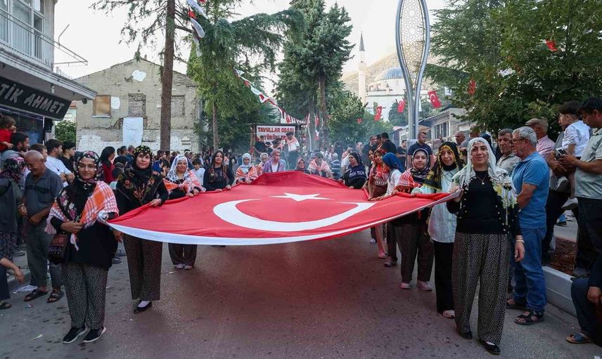 Elmalı’da yörük göçü ve kültür mirası meydanda canlandı