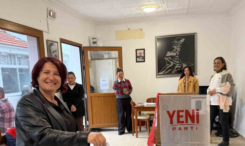 Karaburun başkanından bağımsızlık kararı: ilçeye hizmet önceliği vurgulandı