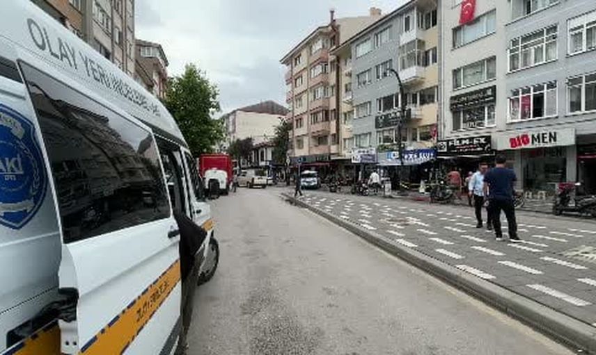 Cumhuriyet Caddesi'nde geceyi delen kurşunlar: dükkan hedef alındı