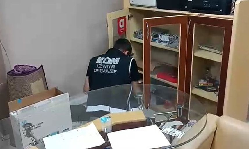 İzmir merkezli operasyonda yalı ve forza yapılanmalarına baskın: 28 gözaltı
