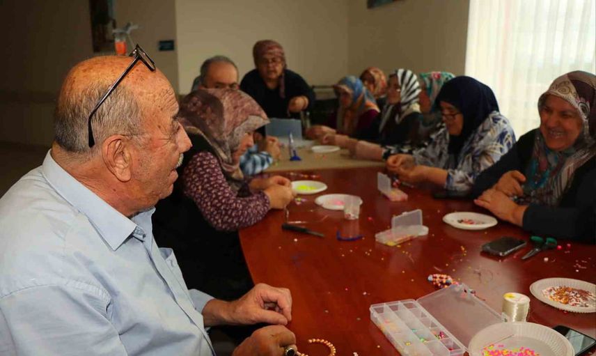 Beyşehir'de bileklerde buluşan umut
