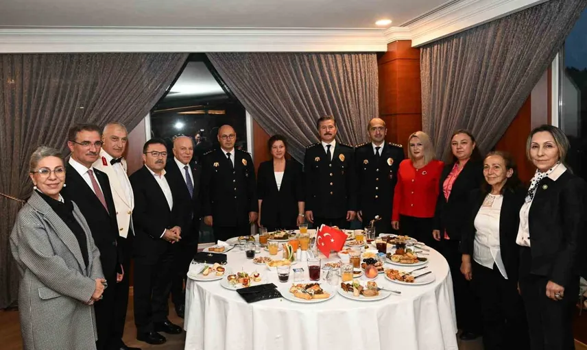 Erzurum'da valilik kabulünde 30 ağustos ruhu ve tarih bilinci