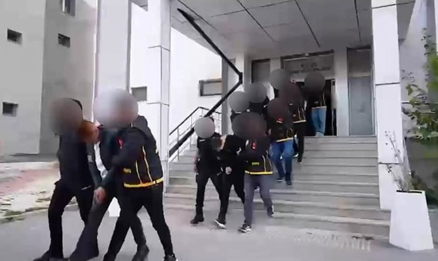 Van'da hesap hareketleri soruşturması: 2,36 milyar lira ve 11 tutuklama