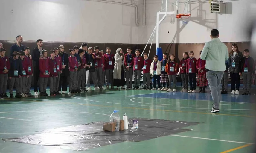 Bayburt'un köy okullarında teknoloji yolculuğu derinleşiyor