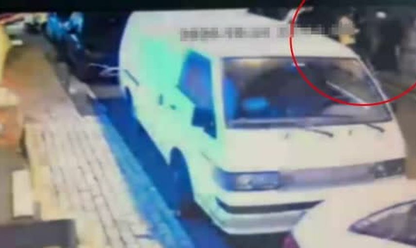 Esenler'de sokak ortasında darbedilen genç bıçaklandı, dört şüpheli yakalandı