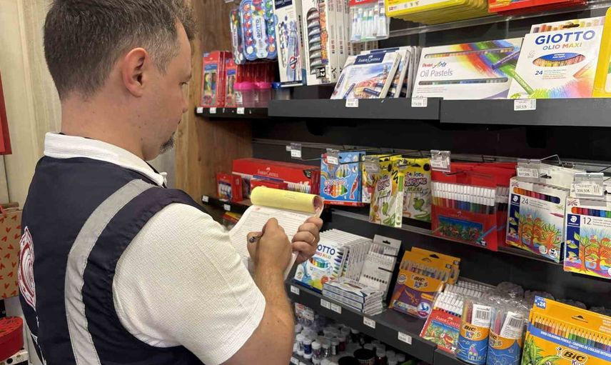 Kırtasiyelerde fiyat etiketleri ve haksız artışlara sıkı denetim