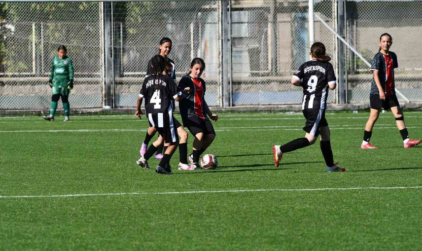 Yedi gollü galibiyet: Kılıçaslan Yıldızspor Bişekspor'u 7-3 yendi
