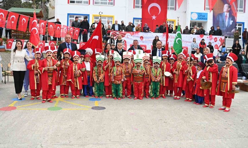 Sinop'ta ders zili öncesi okul çevrelerinde güvenlik önlemleri yoğunlaştırıldı