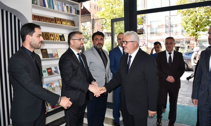 Kütahya il müftüsü Hasan İzmirli göreve başladı: gençlik, kültür ve iş birliğine vurgu