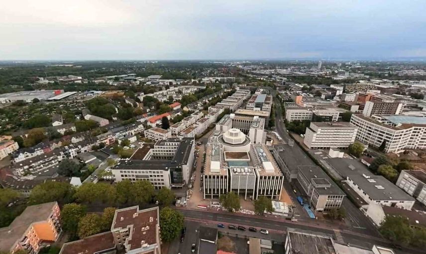 Köln'de inşası süren VIKZ merkezi görüntülendi