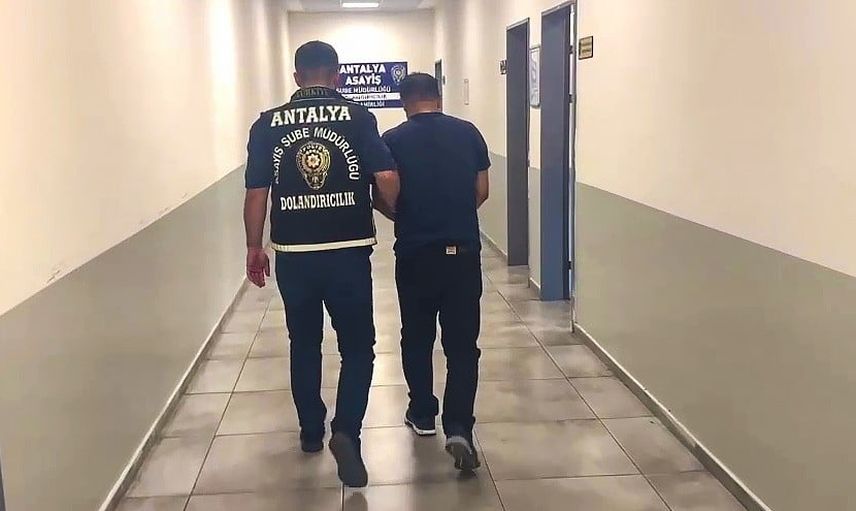 Komiser süsüyle milyonluk ziynet eşyasını alan şüpheli tutuklandı
