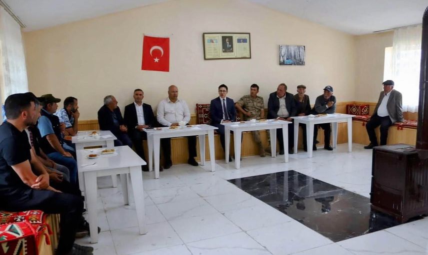 Çıldır'da yeni dönem kaymakam köy ziyaretlerinde sorunları dinledi