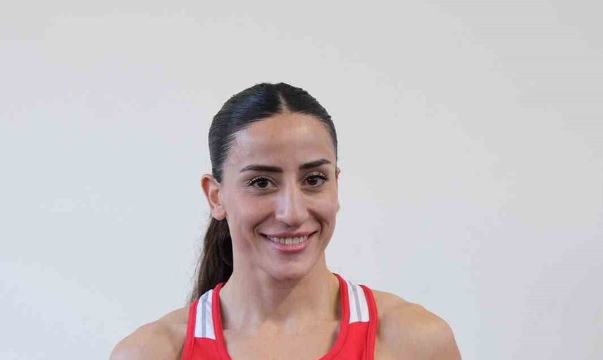 Ringe çıkan elazığlı: Gizem Özer Avrupa sahnesinde