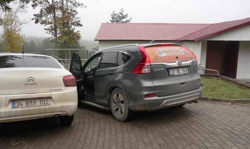 Ahırda iki saatlik müdahale: ineğin boğazundan çıkan armut üniversitede ders olacak