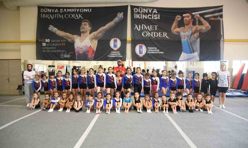 Geleceğin cimnastikçileri Eskişehir'de temelleri atıyor