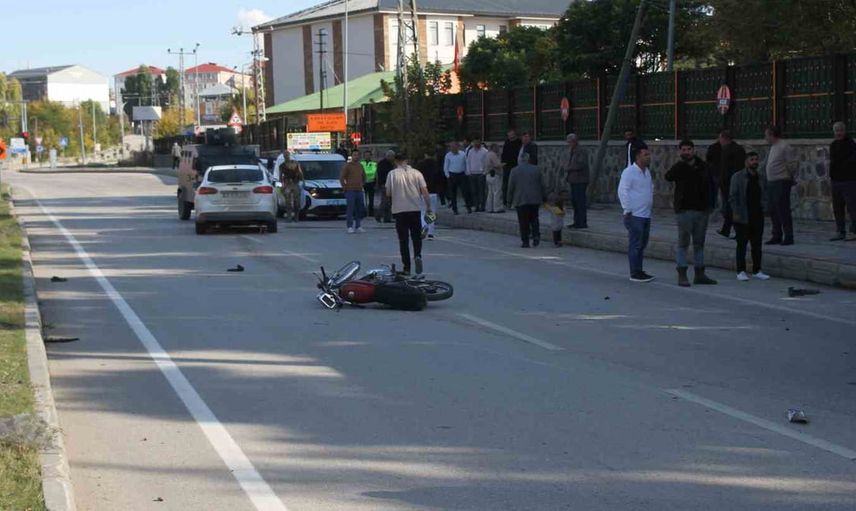 Malazgirt'te çarpışma can aldı: iki kişi hayatını kaybetti
