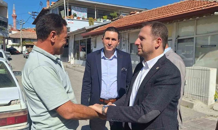 Selendi sokaklarında esnafın nabzını tutan Ahmet Kılıç