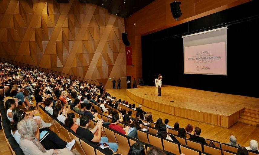 Denizli Büyükşehir’den KPSS adaylarına moral ve tekrar desteği