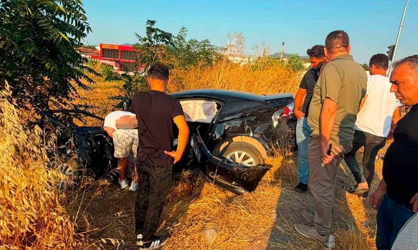 Orman yangınına müdahaleye giden araçla otomobil çarpıştı: 1 kişi yaşamını yitirdi