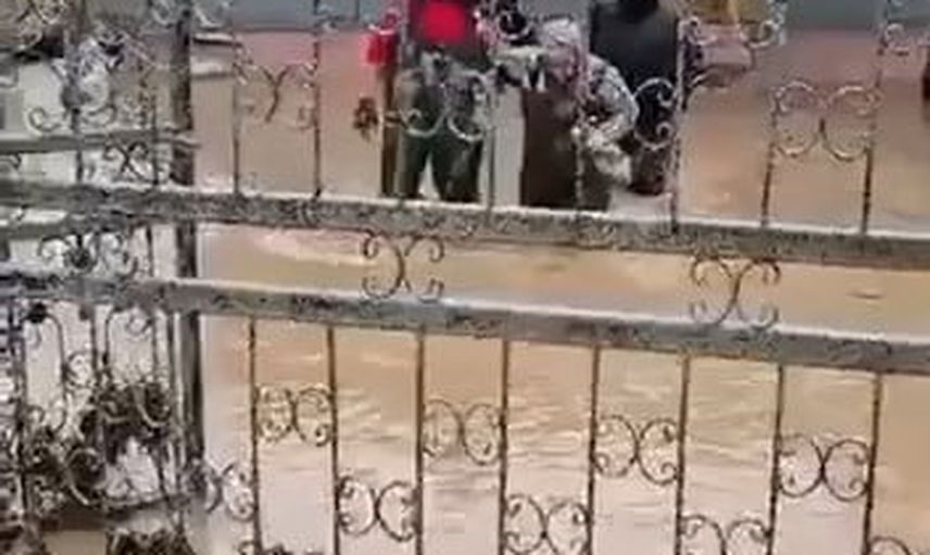 Mudanya'da sağanakta mahsur kalanlar ekiplerin operasyonuyla kurtarıldı