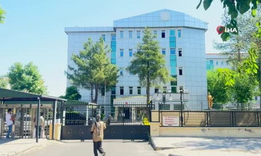 Diyarbakır'da Narin Güran davasında tutuksuz sanıkların yargılanması sürüyor