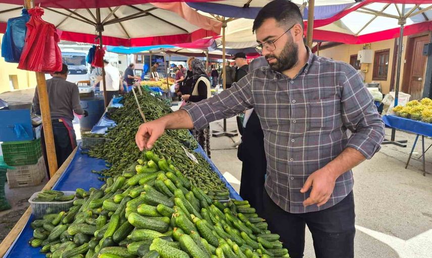 Turşu zamanı Eskişehir pazarlarında telaş, fiyatlar artıyor