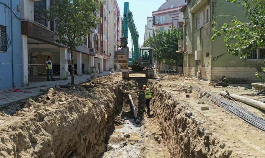 Efeler Orta Mahalle'de altyapı yenilemesi 22 milyon lira yatırımla başladı